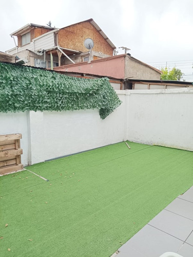 Arriendo Casa Remodelada 3 Dormitorios, 2 Baños, Patio