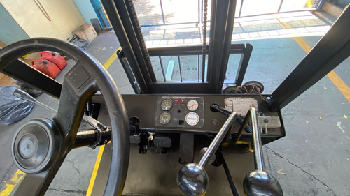 Autoelevador Yale Japón - 1400kg