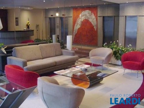 Imagem 3 de 5 de Flat - Itaim Bibi - Sp - 159893