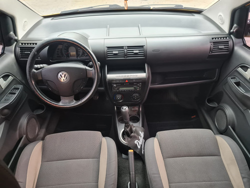 Volkswagen Crossfox 1.6 Total Flex 5p