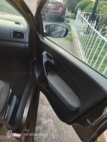 Volkswagen Vento 1.6 Highline Mt