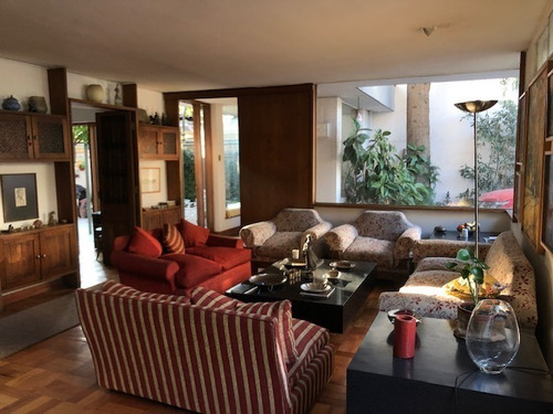 Imagen 2 de 17 de Hermosa Casa En Ñuñoa Sector Suecia Con Simon Bolivar