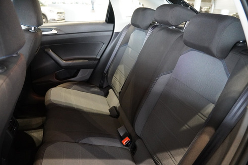Volkswagen Nivus 1.0 200 TSI TOTAL FLEX COMFORTLINE AUTOMÁTICO