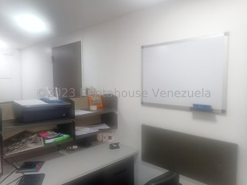 Sabana Grande. Tipo Estudio U Oficina. Excelente Ubicación. Cmd 24-15778