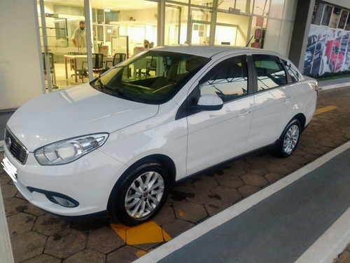 Fiat Grand Siena 2018 1.4 Attractive Flex 4p