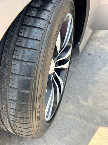 Dodge Charger 6.4 Srt-8 5 Vel Gamuza Piel Qc R20 At