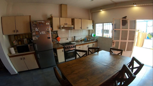 Imagen 9 de 15 de Casa En En Excelente Estado En Hurlingham!!!