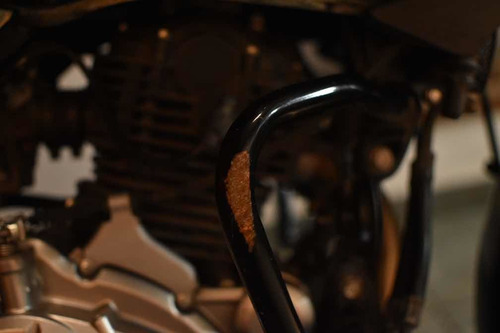 Bajaj 220f