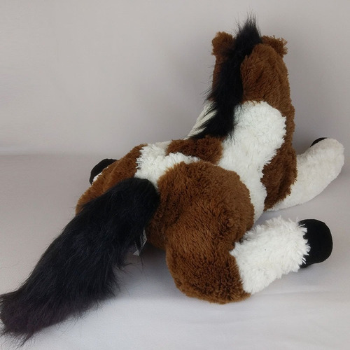 Imagem 3 de 3 de Cavalo De Pelúcia Deitado Malhado Marrom 50cm