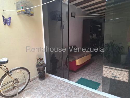 Maria E. Vende En Un Urbanismo Y Privado Cómoda Moderna Y Hermosa Casa (duplex) En Trapiche Villas, Cabudare,lara#25-5367*