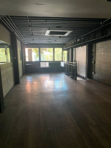 Gran Local Com. Para Restaurante U Otro Giro 183m2 Ampliable