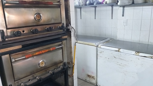 Imagen 6 de 10 de Pizzeria Boedo Tasa Y Vende L & L Group