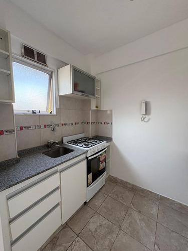 Departamento En Alquiler En Caseros