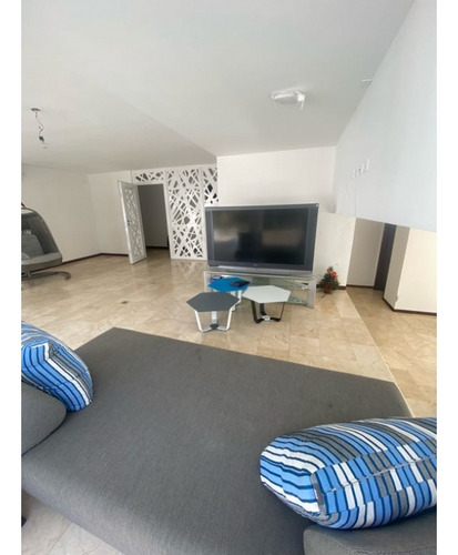 Vendo O Alquilo Casa 800m2 4h+s/8b/6p Prados Del Este 6395