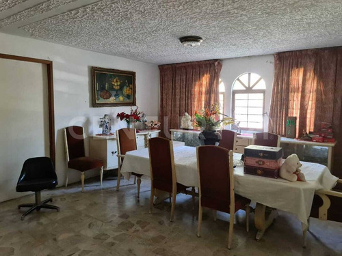 Imagen 4 de 15 de Casa En Venta, Jardines Del Country, Guadalajara, Jalisco.
