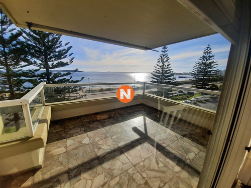 Apartamento En Venta Y Alquiler, Mansa, Punta Del Este, 3 Dormitorios.- Ref: 1800