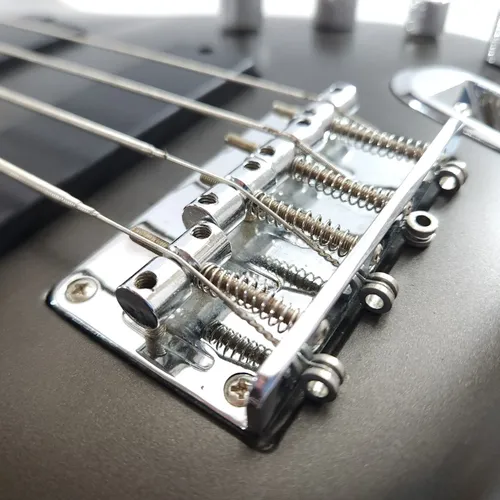 Bajo Ibanez Ergodyne Edb-500 Koreano 4 Cuerdas Activo Grtia (Usado)