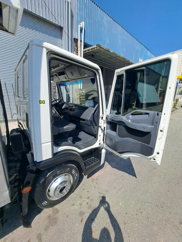 Tector 11.190 Bau Refrigerado Piso Canaletado .unico Dono .
