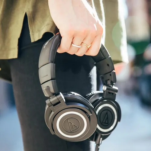 Audifonos Profesionales de Monitoreo Ath-m50x Audiotechnica Color