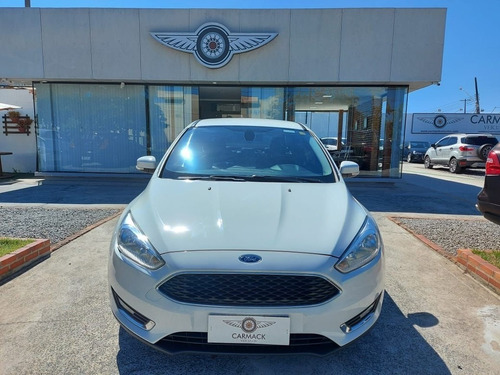 Ford Focus 2.0 Se Fastback 16v