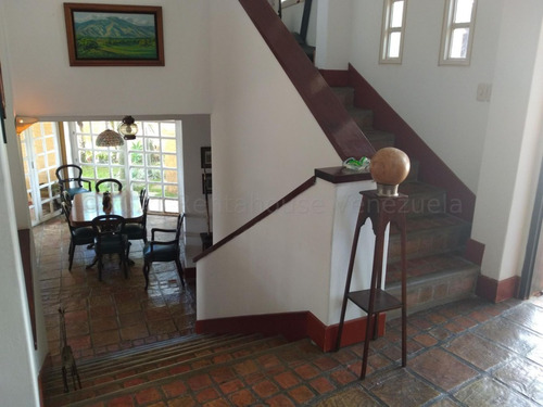 Imagen 1 de 13 de Casa En Venta En Colinas Del Tamanaco. Mls 22-19493. Maria Jose Diaz 04241747490