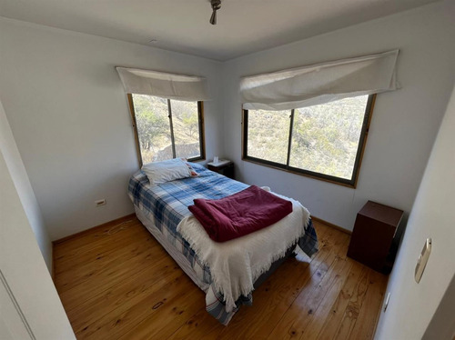 Casa En Venta De 3 Dorm. En Los Andes