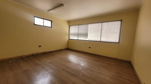 Oficina En Arriendo En El Centro De Iquique