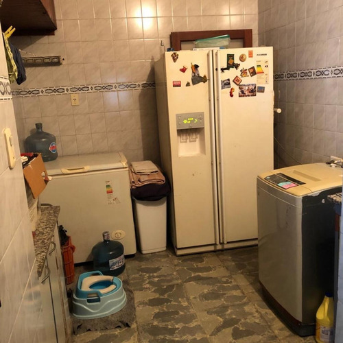 Imagen 5 de 16 de Casa 7 Ambientes. En Lote Propio De 8,12 X 35. Oportunidad