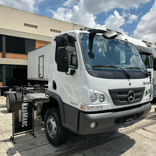 Mb Accelo 1017 Ano 2025 Chassi 4x2 Zero Km Financia Até 100%