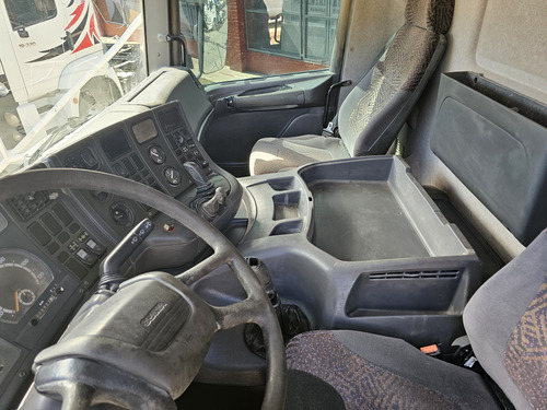 Scania P310 6x4 Camión Volcador Año 2008 Rentaltrucks Vial