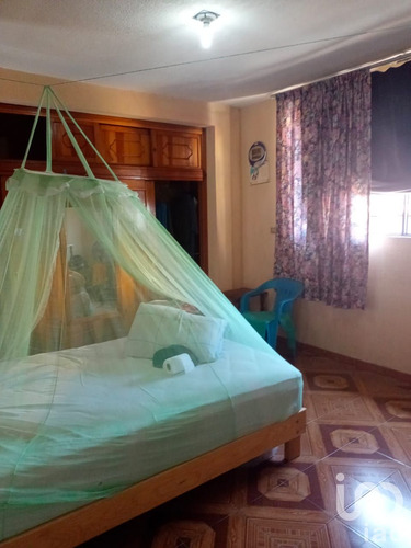 Venta Casa 10 Ambientes Hermenegildo Galeana