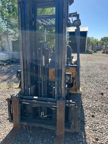 Autoelevador Cat Dp25n 2500kg 2.5tn