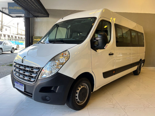 Renault Master 2.3 Executive Minibus L3H2 16 Lugares