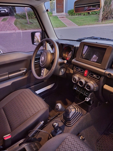 Imagen 7 de 8 de Suzuki Jimny 1.5 Manual 4x4