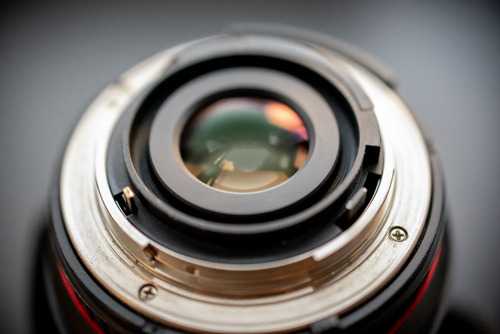 Lente Rokinon 16mm F2.0 Para Dslr Nikon Formato Dx (Usado)