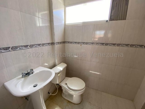 Imagen 19 de 30 de Casa En Alquiler Cabudare Intercomunal #22-27211 Zegm 0414-7907176
