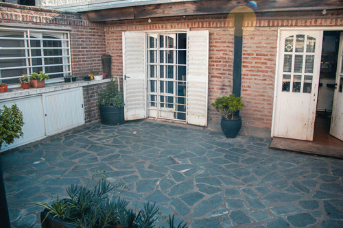 Imagen 6 de 21 de Casa En Venta De 2 Dormitorios En La Plata