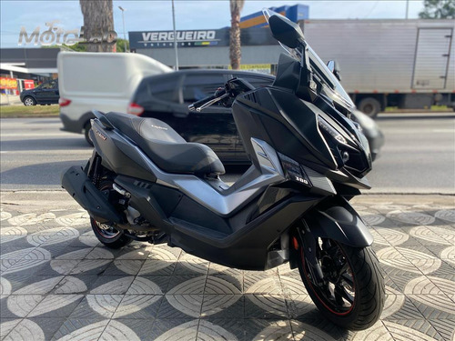 Dafra Cruisym 300