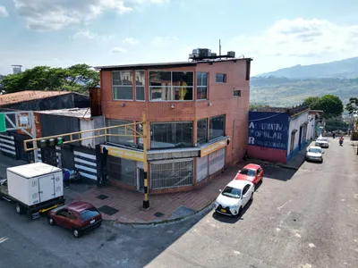 Edificio en alquiler