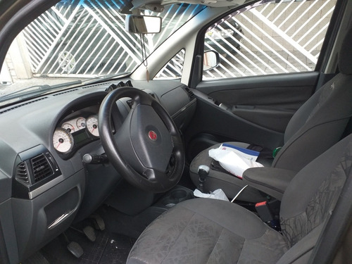 Fiat Idea 2010 1.8 Adventure Locker Flex 5p
