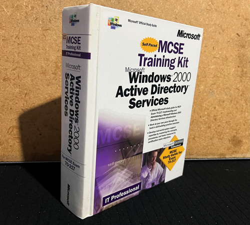 Microsoft Windows 2000 Active Directory Services. (Usado)