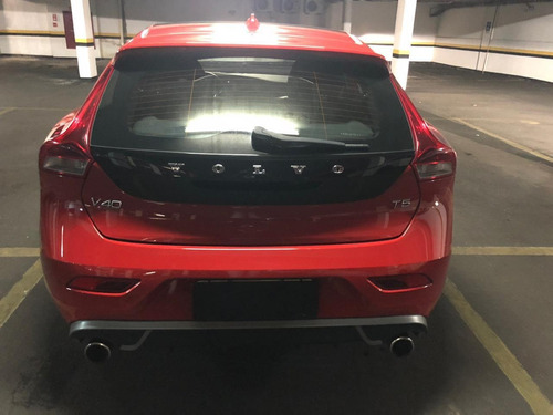 Volvo V40 T5 R Design