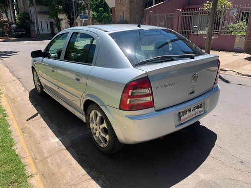 Imagen 6 de 22 de Chevrolet Astra 2011 2.0 Gls