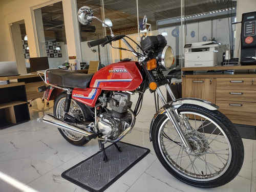 Vendo Linda Cg 83,placa Preta.moto Com Certificado De 92%de