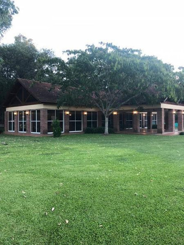 Venta - Casa Con Gran Arboleda En Los Portillos Bayugar Negocios Inmobiliarios