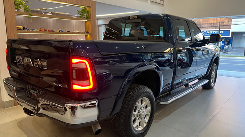 RAM Ram 3500 6.7 Laramie Night Edition Cab. Dupla 4x4 Aut. 4p