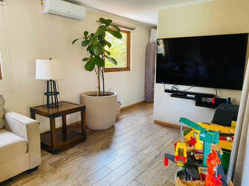 Imagen 16 de 26 de Casa En Venta De 7 Dorm. 4 Baños, Ciudad Satélite, En Maipú