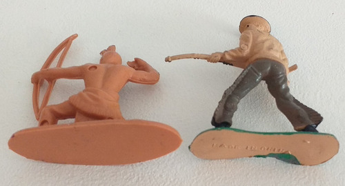Imagen 5 de 7 de Set X 2 Figuras Oeste Indio Cowboy Soldadito Plastico Retro