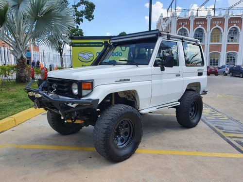 Imagen 1 de 8 de Toyota Machito Japones
