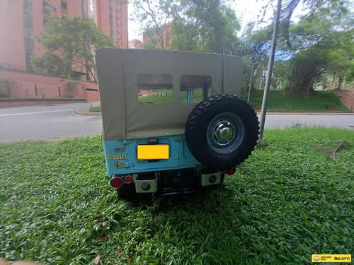 Toyota Fj Fj-40
